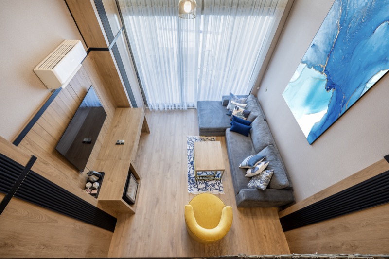 ROOMS 5